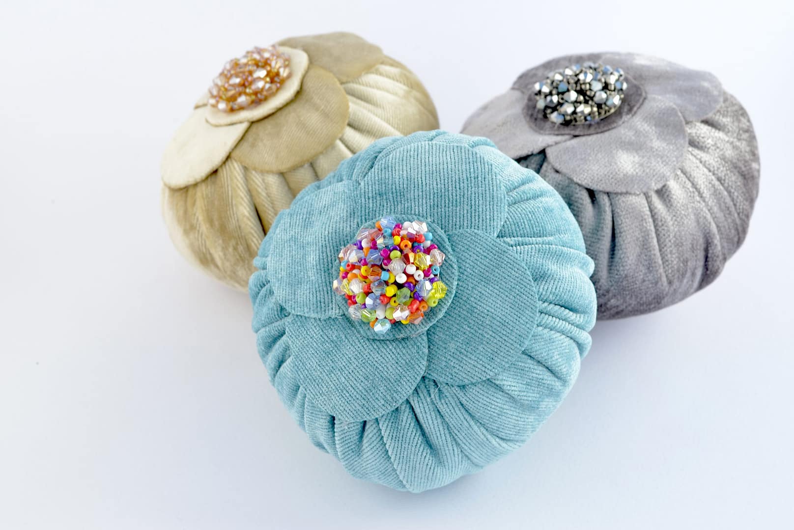 Pearls to Paradise Pin Cushion