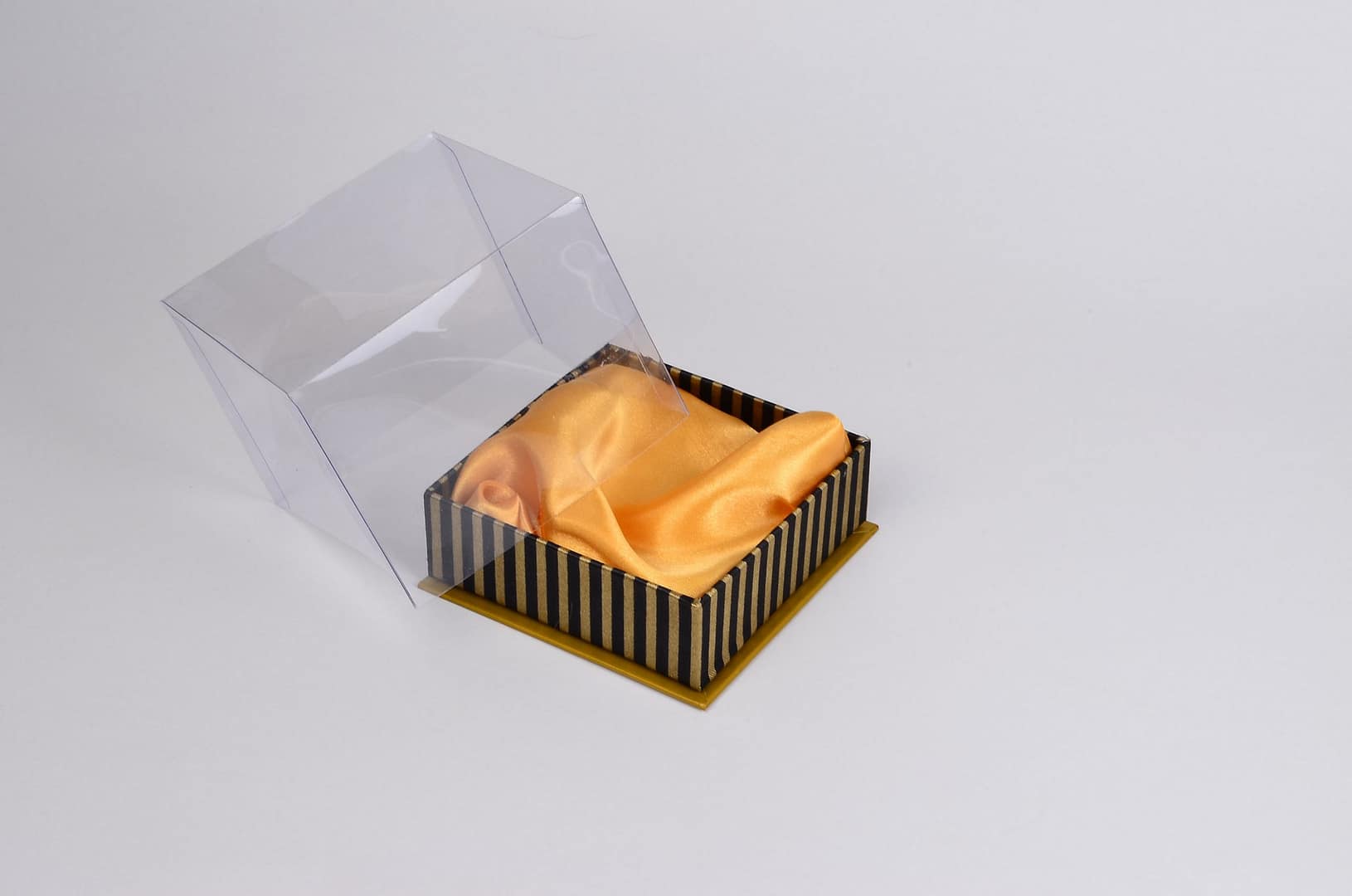 Gift box square small 6.5cm x 6.5 cm